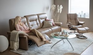 Stressless_Mary_3s_Paloma_Funghi_Walnut_Mayfair_Signature_model_004