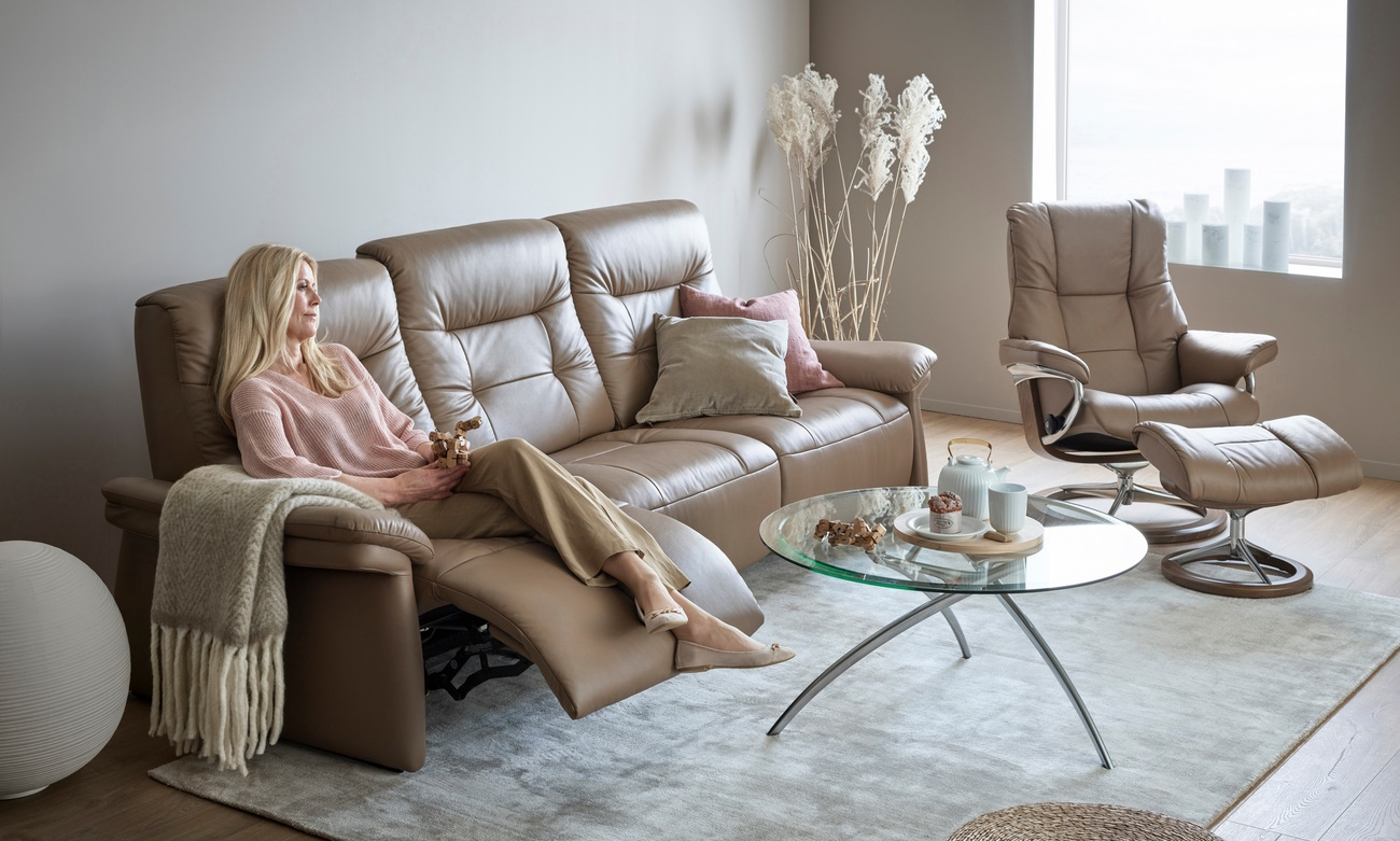 Stressless_Mary_3s_Paloma_Funghi_Walnut_Mayfair_Signature_model_004