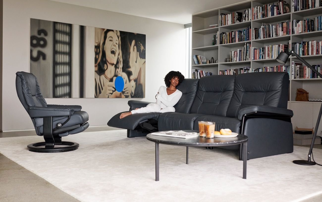 Stressless_Mary_Wood_4s_Power_Pal_Shaddow_Blue_Black_ModelW+Mayfair2